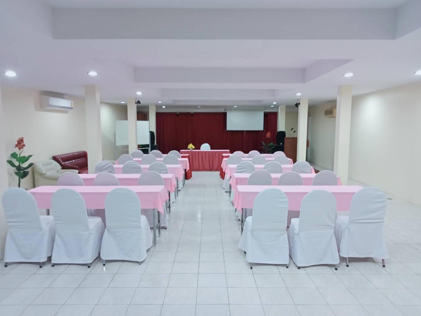 Chumphon Palace Hotel Exterior foto