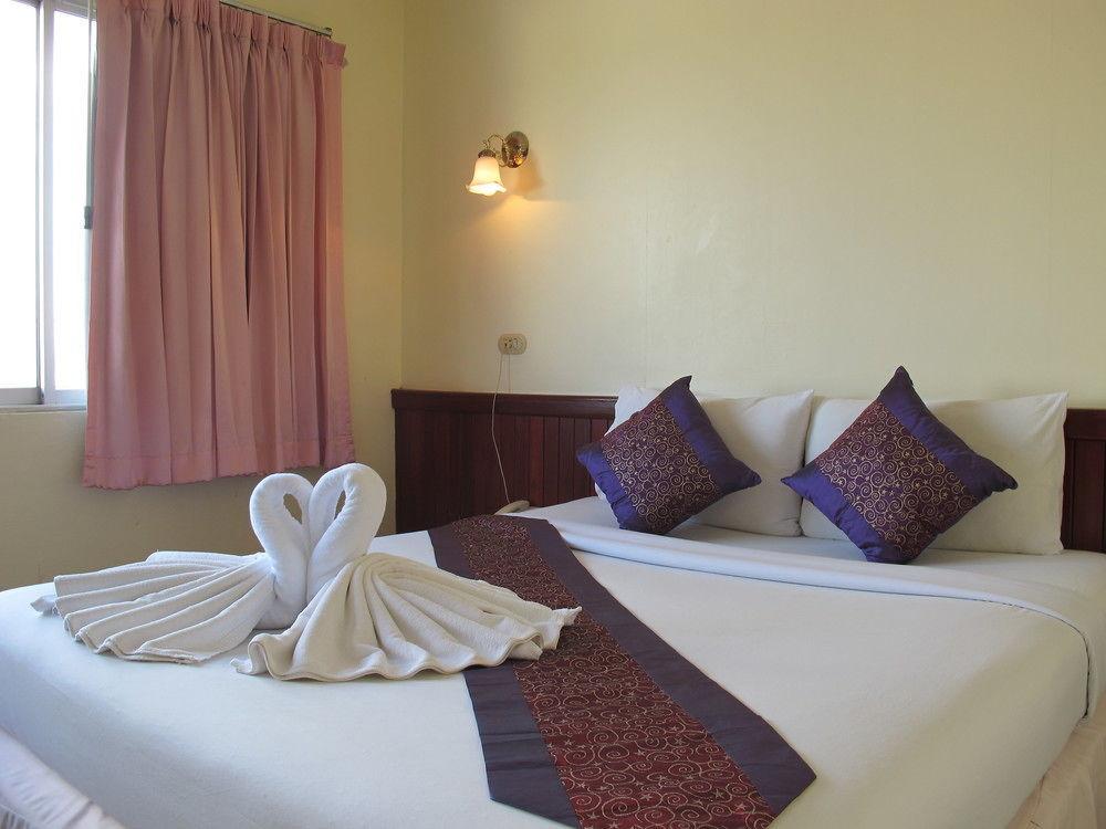 Chumphon Palace Hotel Exterior foto