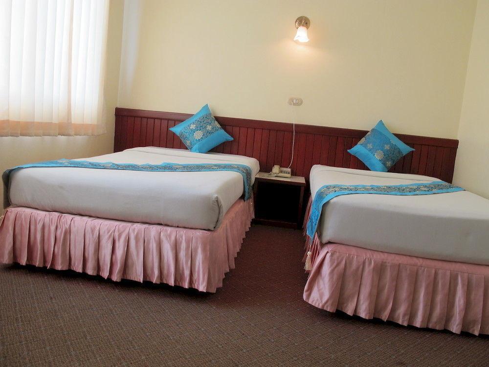 Chumphon Palace Hotel Exterior foto